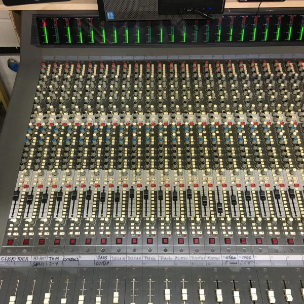 Soundtracs Jade 40 Channel Mixing Console Sale